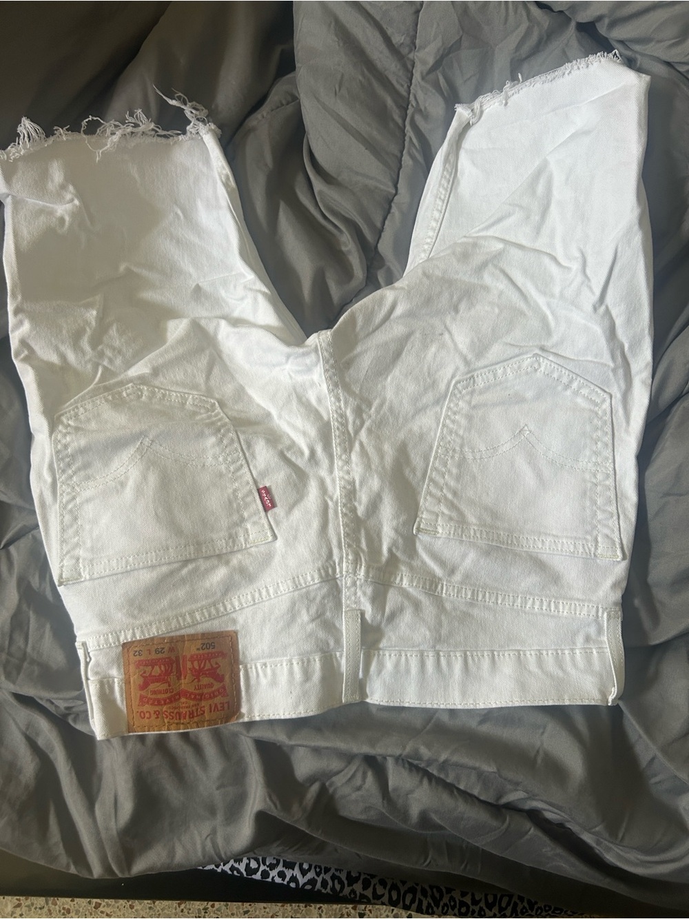 Levi's men  White High-Rise Straight Denim Jeans